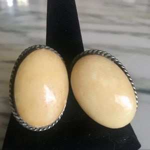 les bernard Jewelry - Woman’s vintage Les Bernard earrings les bernard Jewelry - Woman’s vintage Les Bernard earrings